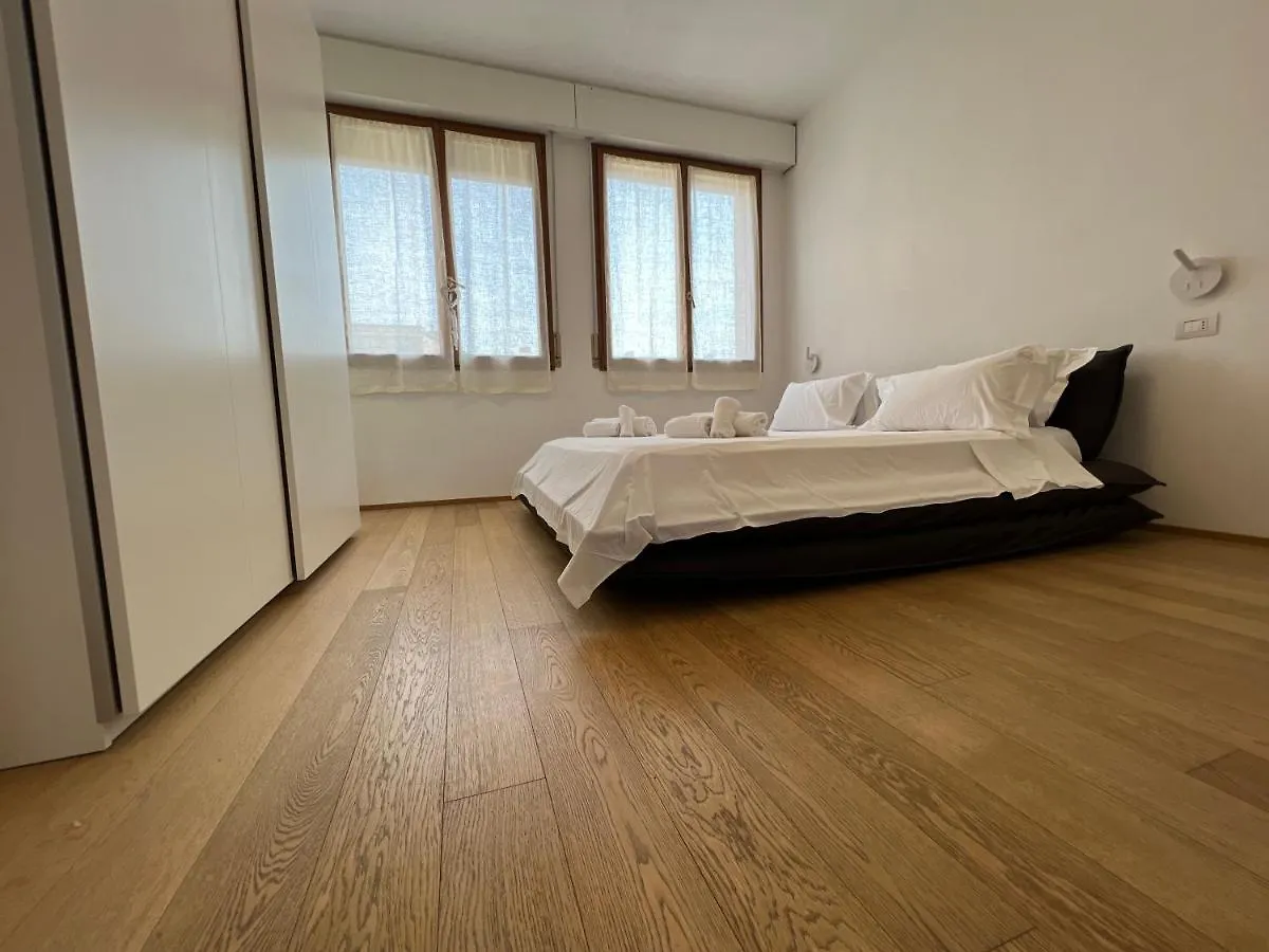 Rooftop In Historical Center Apartment Bologna Italy